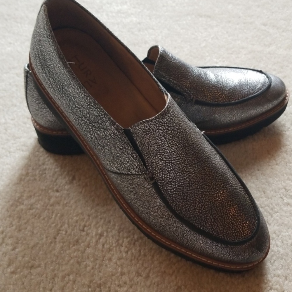 Shoes - Picture 2 of 3
